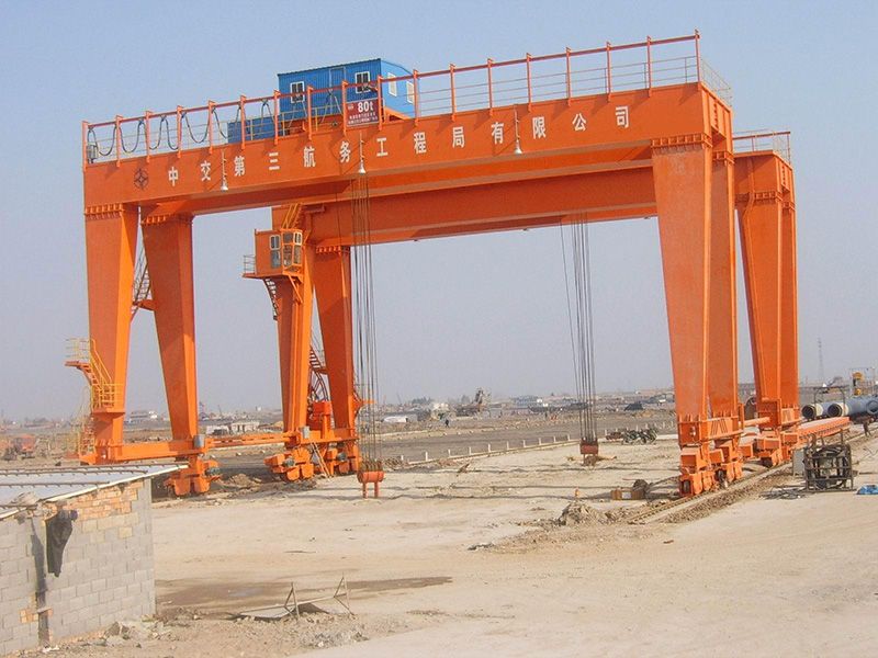 雙主梁門(mén)式起重機（包箱式）